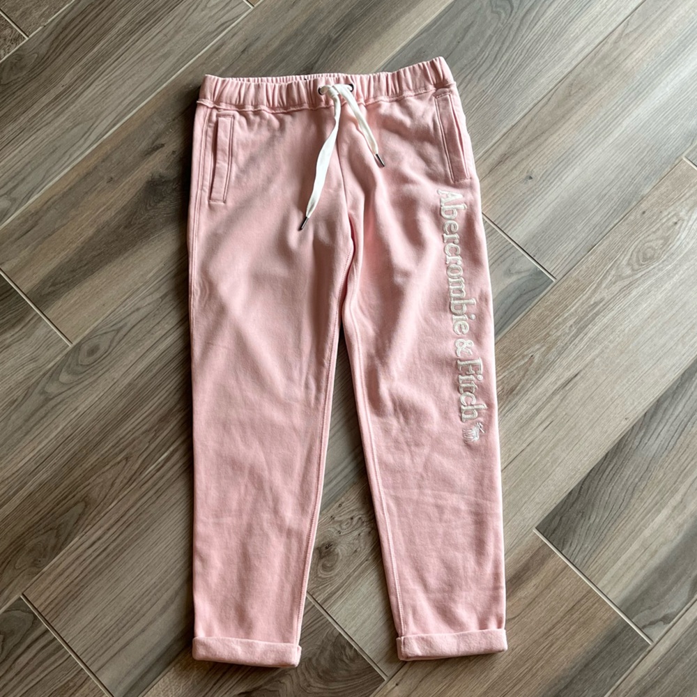 Abercrombie & Fitch pink joggers, Size: Medium - Picture 2 of 9